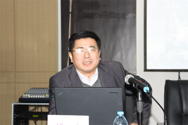 民盟哈工大副主委尹海杰教授作报告 民盟哈工大副主委姚杰教授作报告