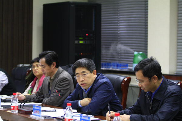 党委书记王树权主持座谈会